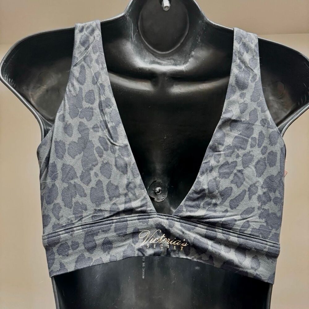 NWT (XL) Victoria’s Secret Wireless Plunge Bra - Deep V Gray Leopard Print Brale - Picture 3 of 6